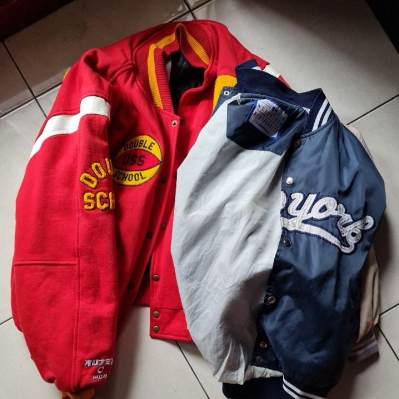 jaket varsity oronamin C size xl murah