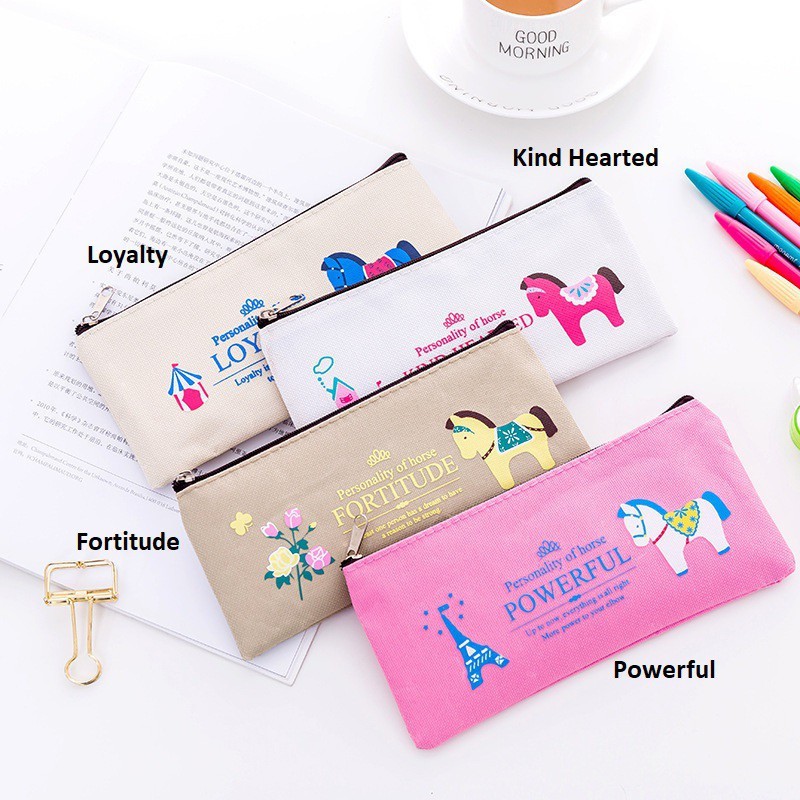 

Ennwen TP0039 Tempat Pensil Royal Horse Tempat Kosmetik