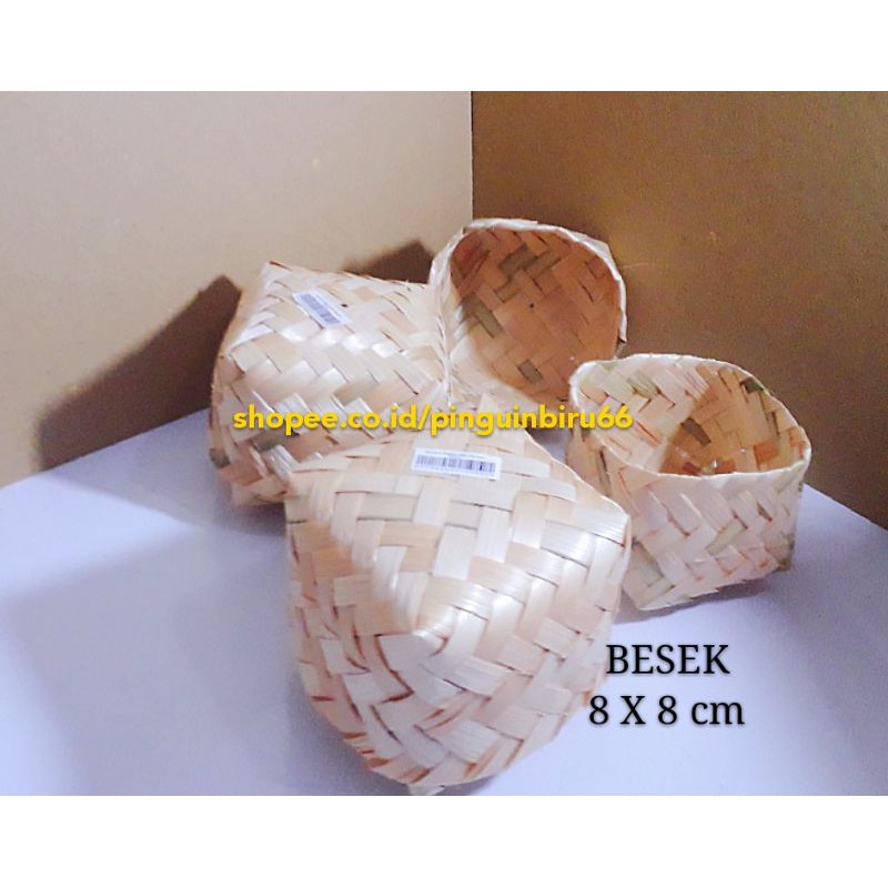

BESEK halus Kwalitas super besek rapat tidak renggang . kraft souvenir 8 x 8 x 8 cm