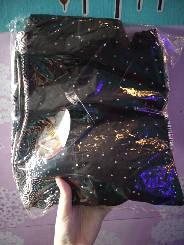 Kemeja Batik Modern Pria Lengan Pendek M L Xl Motif Hitam Putih Cream