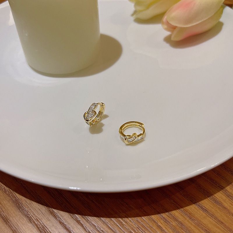 Anting Stud Bahan 925 silver needle Aksen Zircon Untuk Wanita