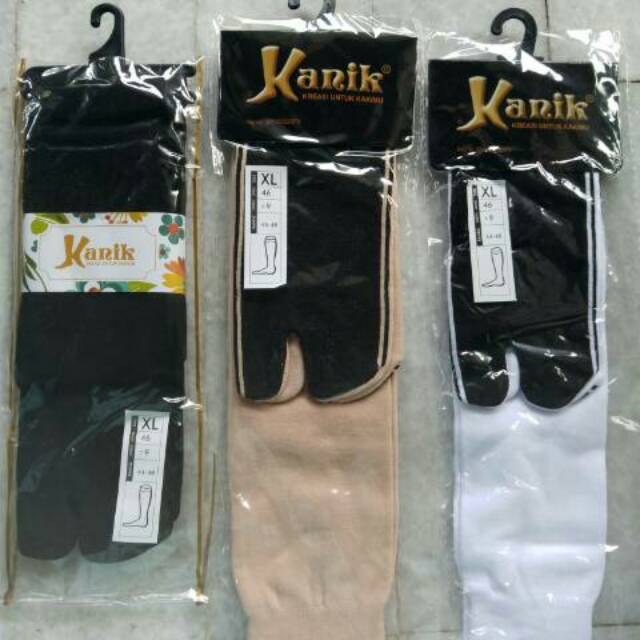 Kaos kaki kanik XL jempol telapak hitam selutut