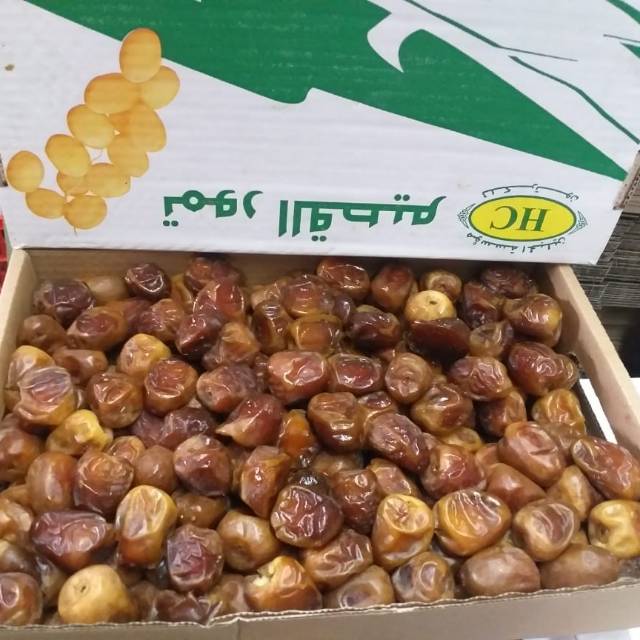 

Kurma Murah Tunisia Tangkai ,Sukari khalas amira,Ajwa, kurma Al-Qosim arab saudi kualitas terjamin