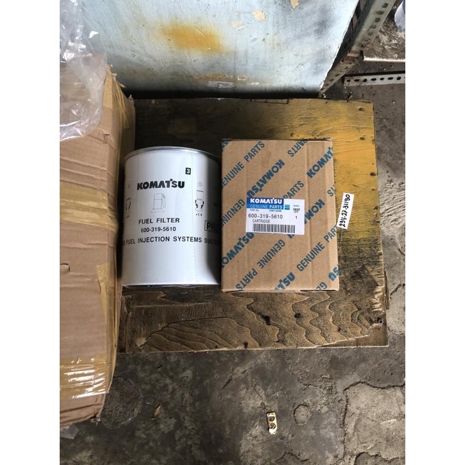 best seller] Fuel Filter 600-319-5611/5610 600-319-5611 Komatsu