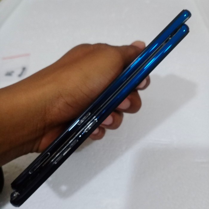 Frame tulang tengah bazzel tatakan lcd Vivo V15 BIRU + tombol /CROWN