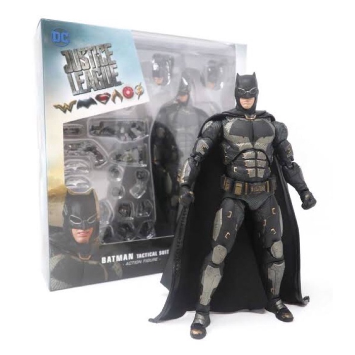 MAFEX BATMAN 064 TACTICAL SUIT DC COMICS JUSTICE LEAGUE