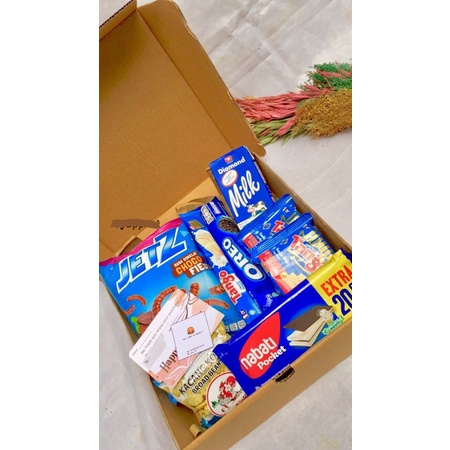 

[Tabriiz Happy: Hampers Gift Box Snack] - Tema Biru