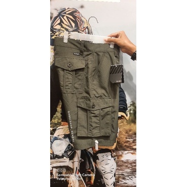 Celana pendek E I G E R - olive