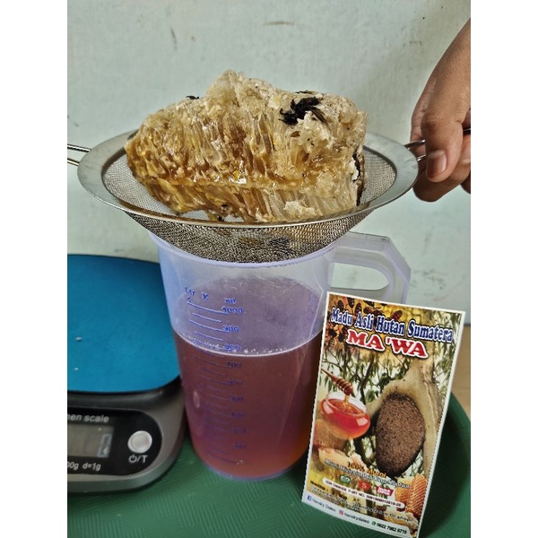 

Madu Asli Hutan yang ditiriskan/diteteskan Langsung dari Sarangnya Kemasan 1Kg