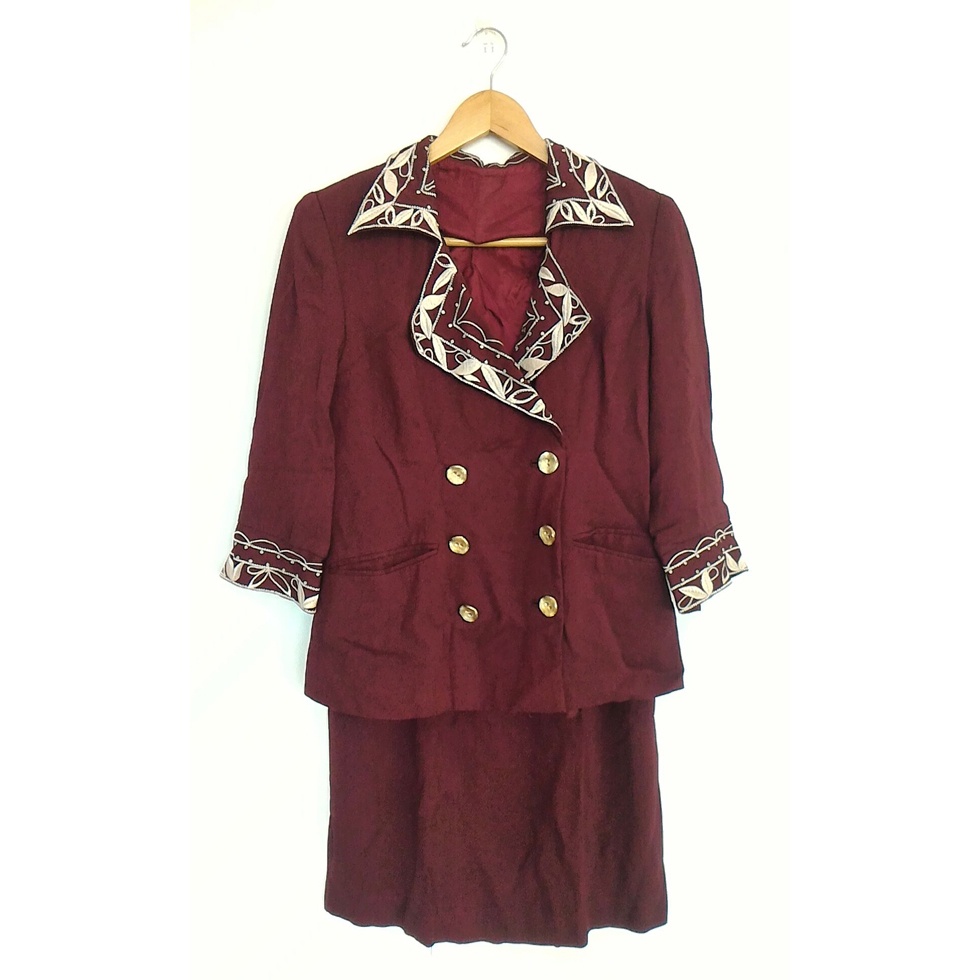 Setelan Blazer Ungu Wine Wanita