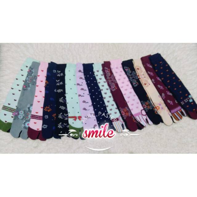 Kaos kaki muslimah 1 lusin