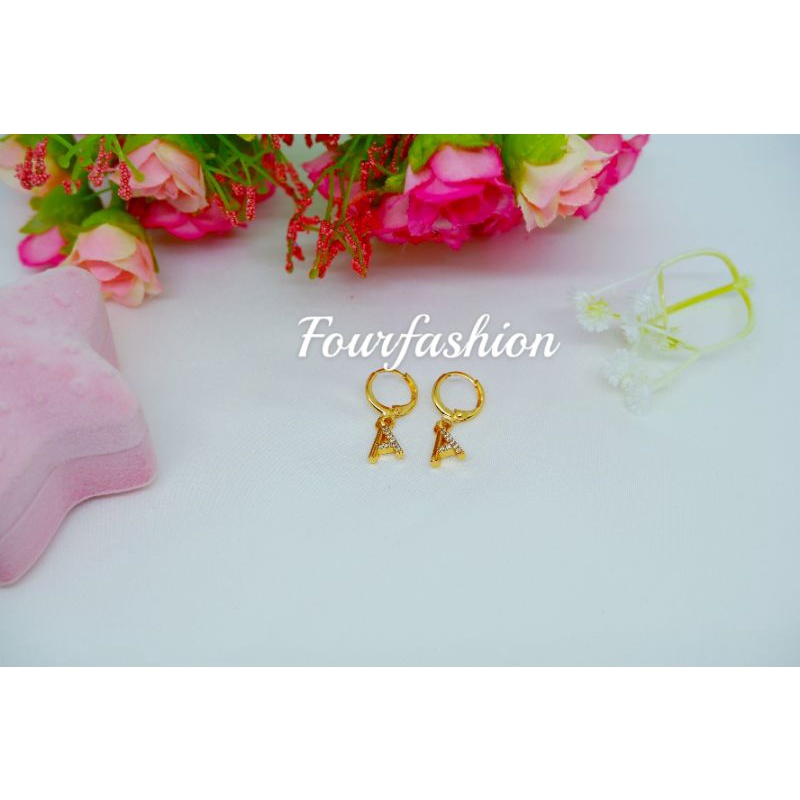 Fourfashion Anting huruf / anting alphabet /anting inisial Terbaru JX07