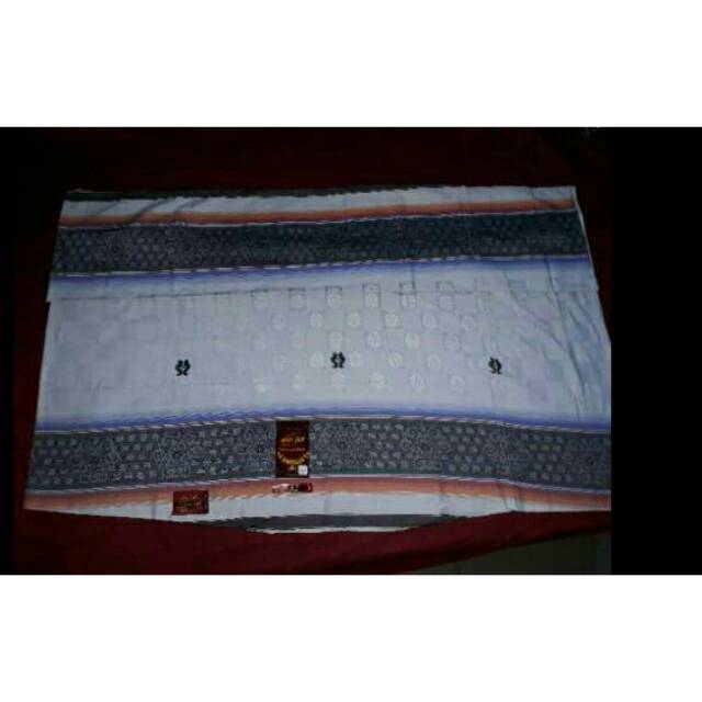 Sarung atlas idaman jacquard 590