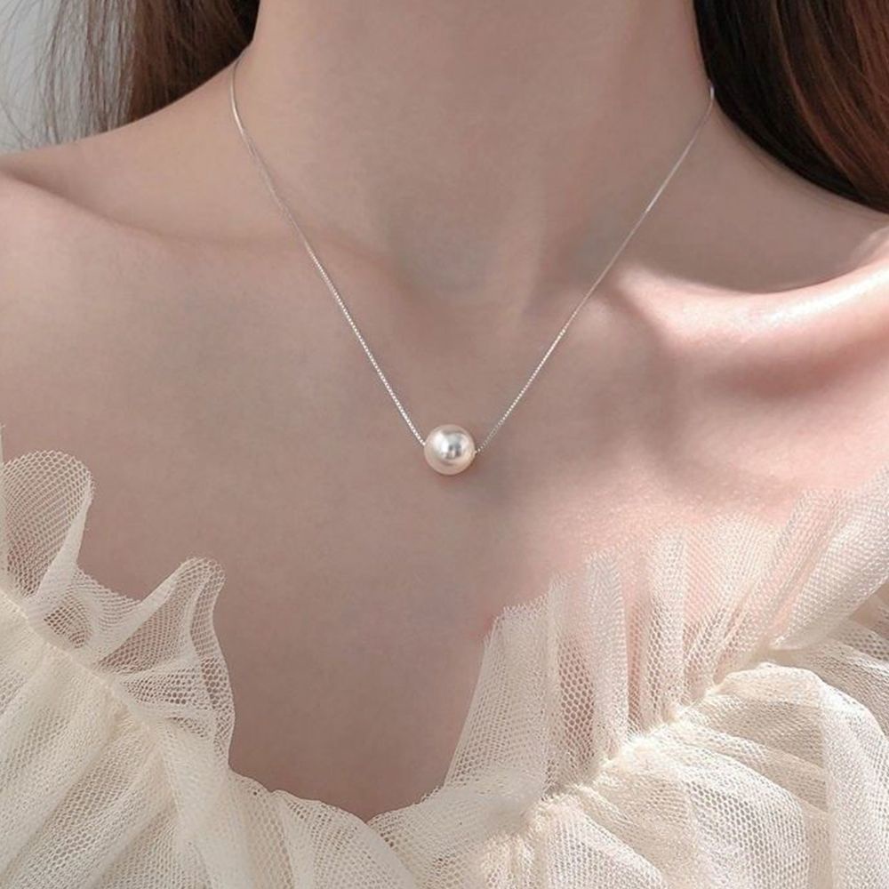 Kalung Choker Rantai Klavikula Hias Mutiara Bahan Tembaga Gaya Korea Vintage Untuk Wanita