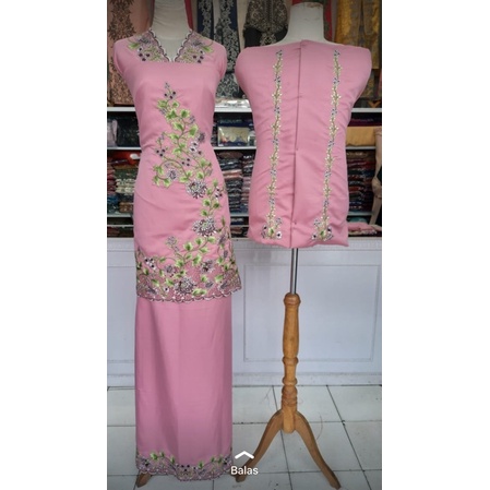 Bahan/ bakal baju kurung bordiir couple