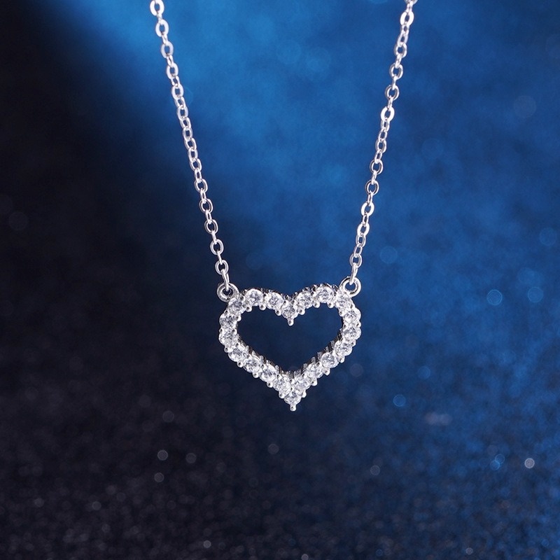 [Ready Stock]Fashion Silver Plated Love Heart Necklace Pendant Sweet Cute Clavicle Chain