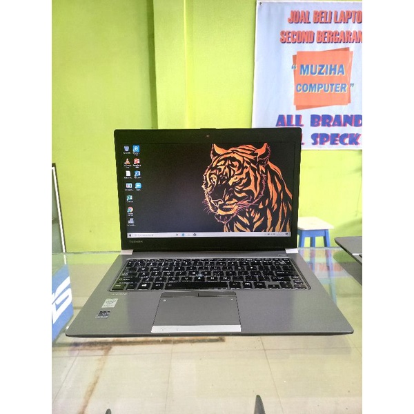 Laptop second Toshiba Portege Z30-A Core i7 gen5 RAM 4GB SSD 128GB SLIM