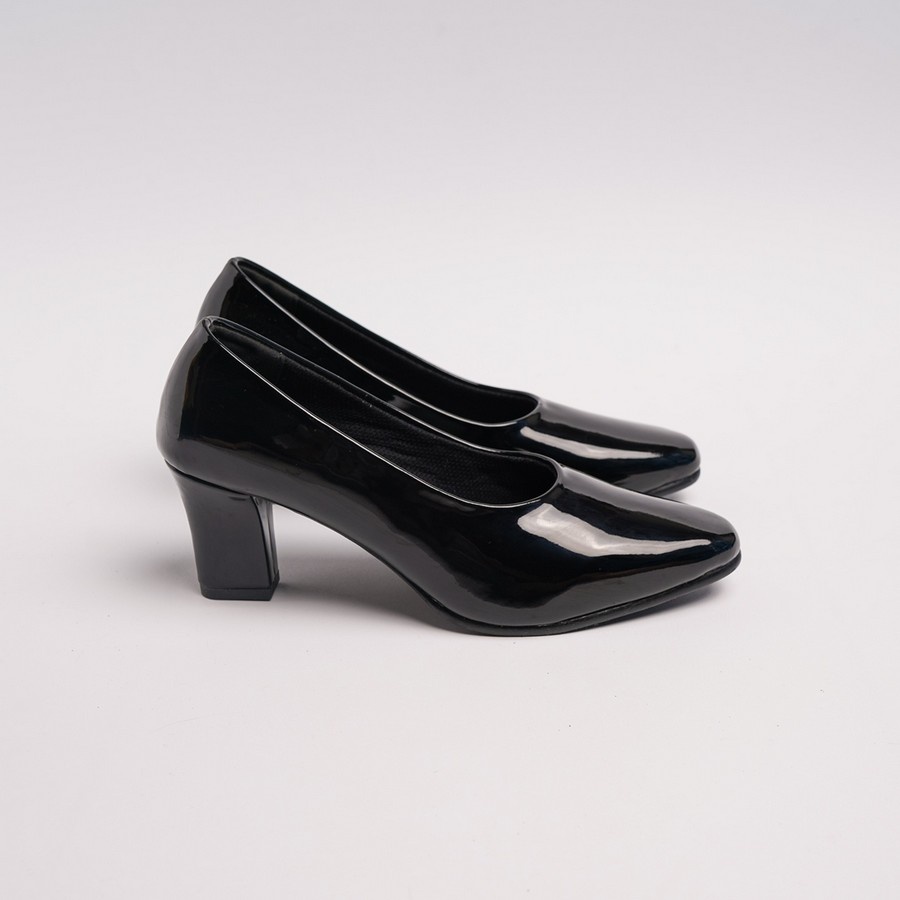 Sepatu Pantofel Wanita High Heels 7cm Hitam Glossy