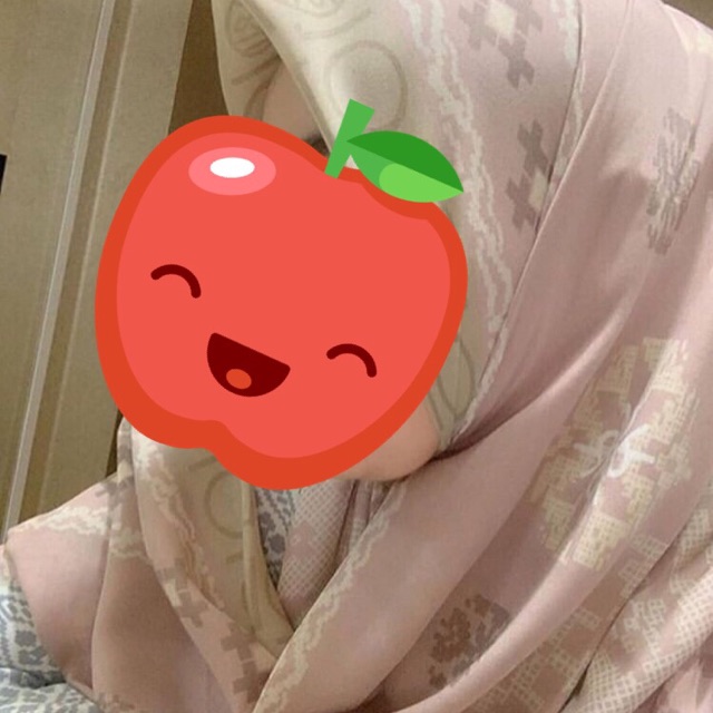 Mina Scarf Ria Miranda