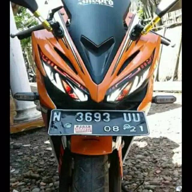 STIKER MATA LAMPU CBR 150 new FACELIFT MURAH mata dan alis