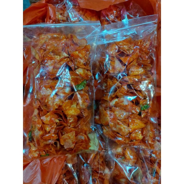 

Keripik Singkong Pedas Daun Jeruk