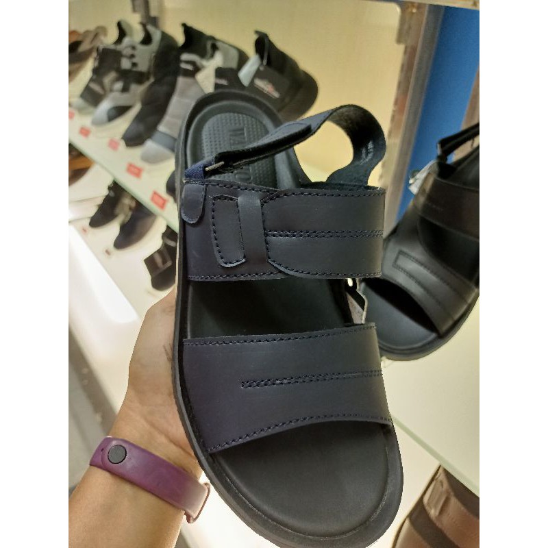 sepatu sendal watchout branded