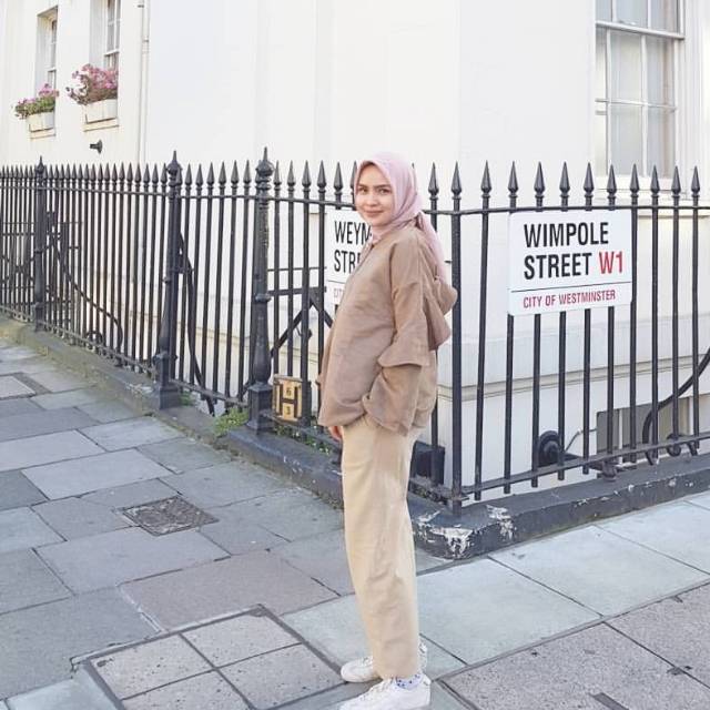 SALE Aiyana TOP new original Riamiranda
