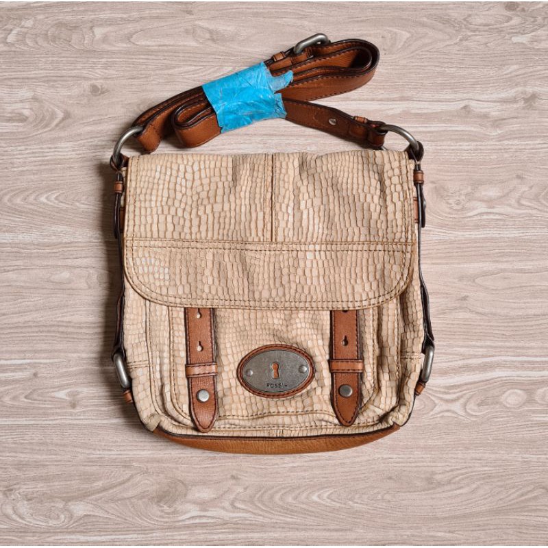Fossil Maddox Flap