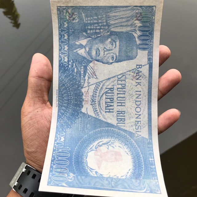 Uang kuno soekarno 10rb biru