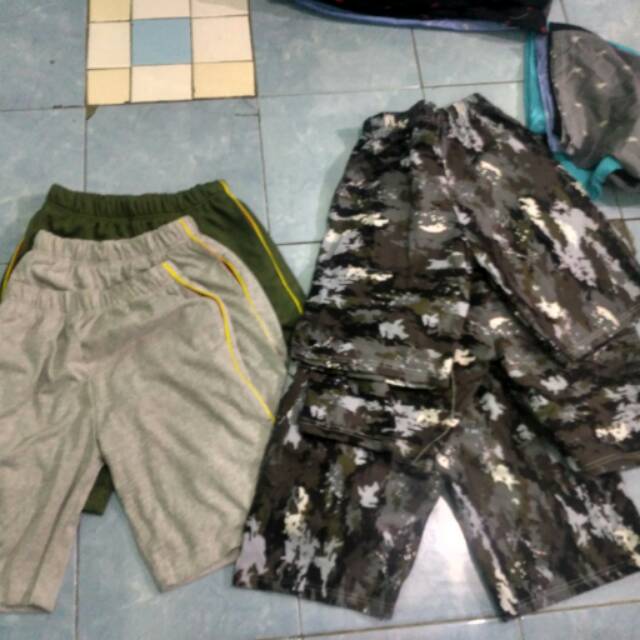 Celana sisa eksport