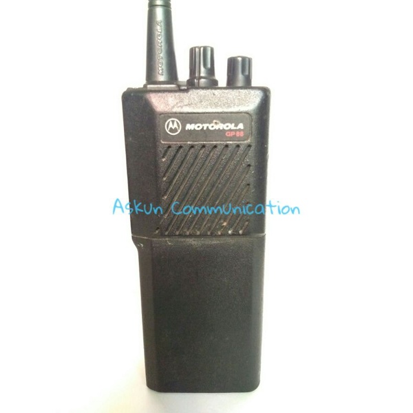 HT MOTOROLA GP 88 UHF BEKAS