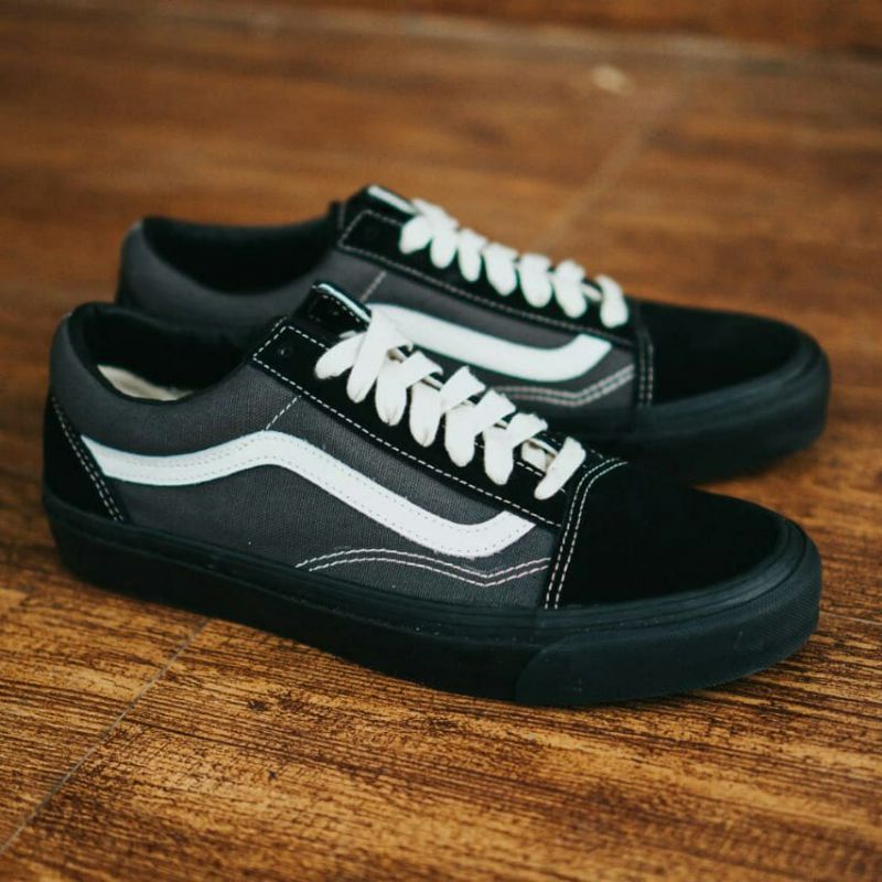 VANS OLDSKOOL VAULT FORGED IRON