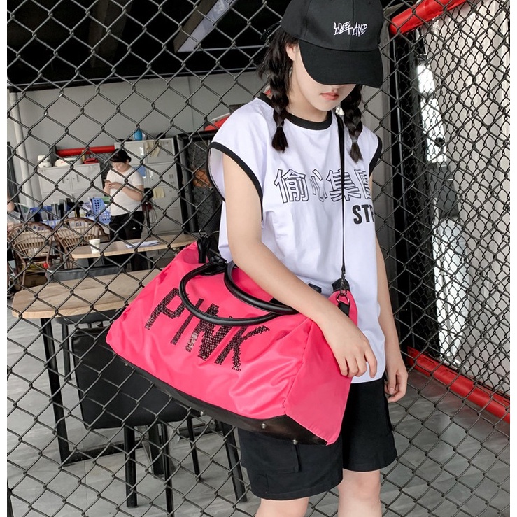 TFT AX200237 92898 AX898 KZ2373 T32 (1 KG MUAT 2) Tas Traval Lipat Untuk Gym Fitness Aerobic Tas Olahraga Duffel Bag Anti Air Tas pink shabby stabby Blink Manik PINK