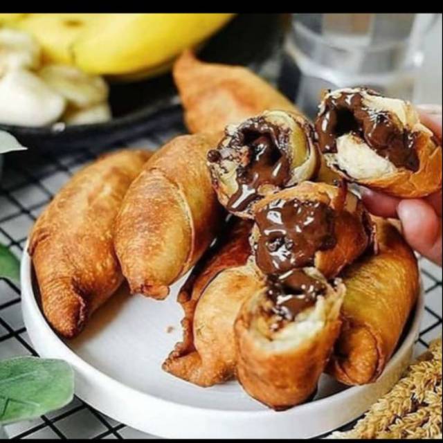 

Pisang molen coklat lumer garing renyah manis crispy