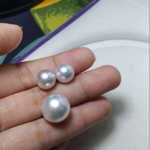 Mutiara laut white silver