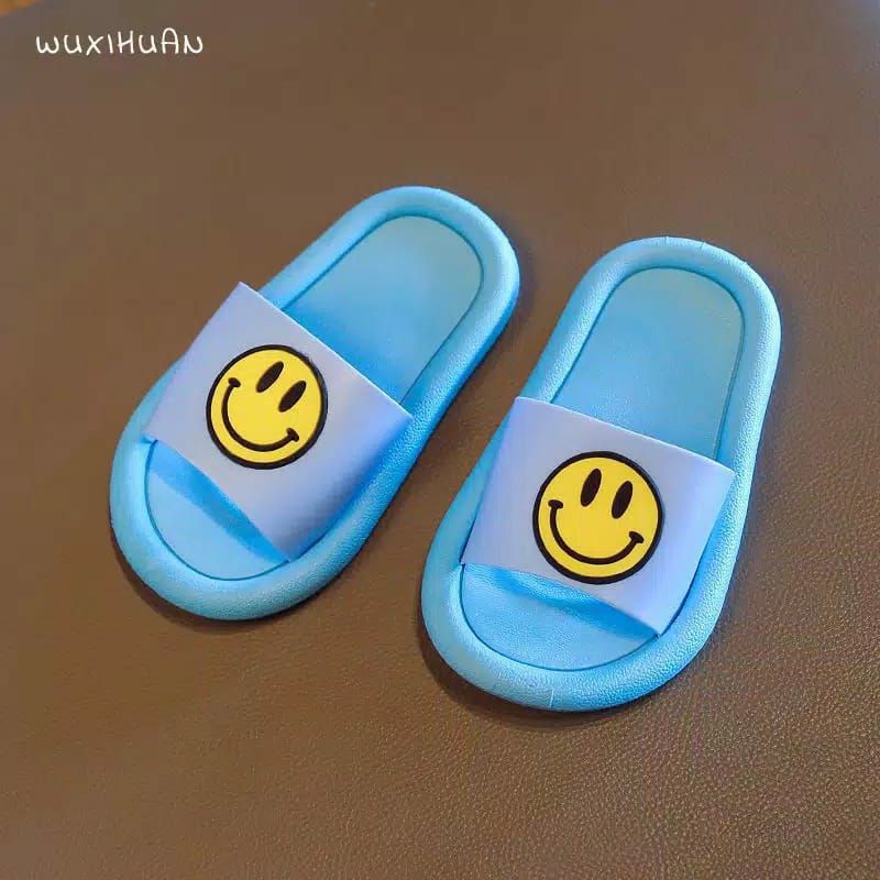 sandal baby karakter smile lucu