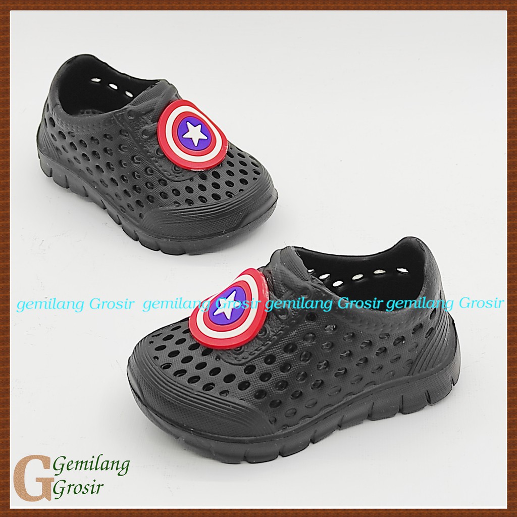 Sepatu Sendal Anak Size 19 - 20 Model Sendal Slop Hitam Karakter Usia 6 - 12 Bulan Bahan Karet Ringan