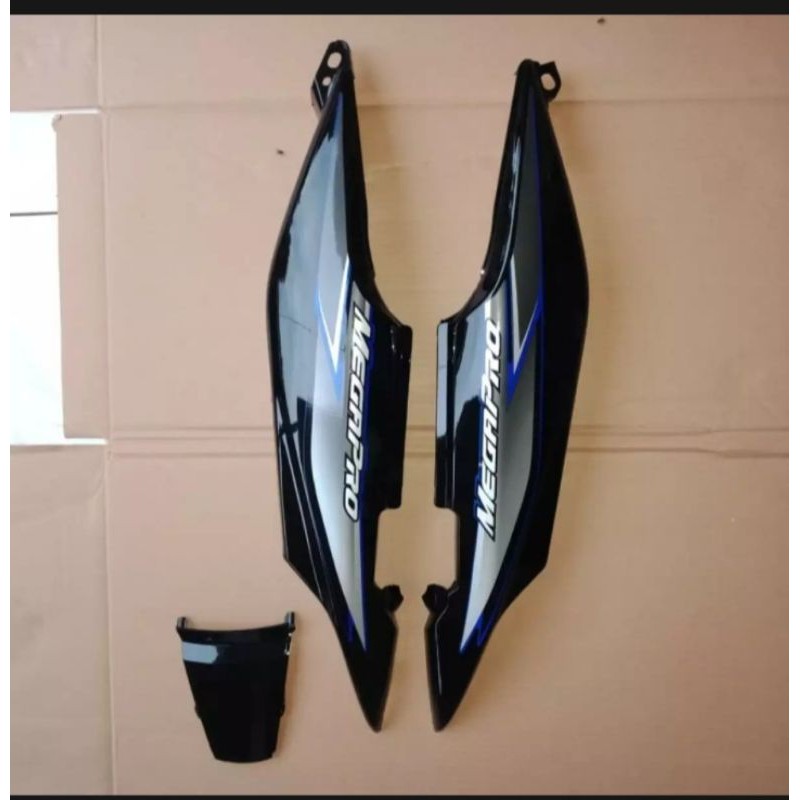 cover body Megapro Primus berstriping biru