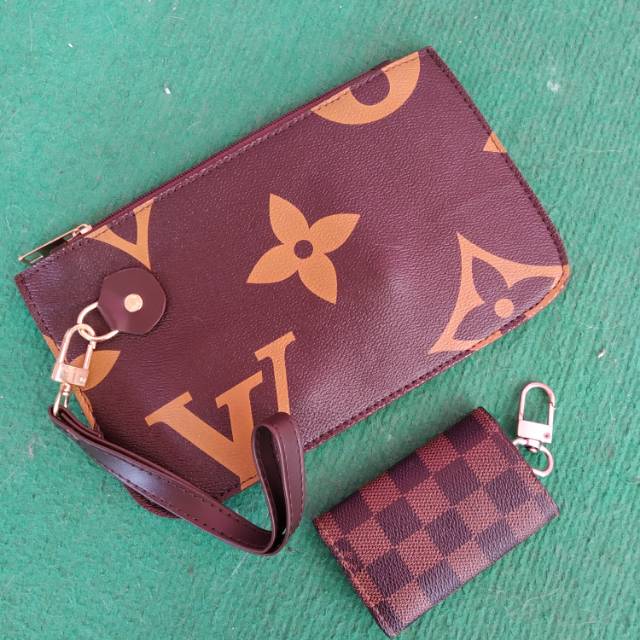 [ PRELOVED ] Pouch LV besar + Gantungan Kunci damier