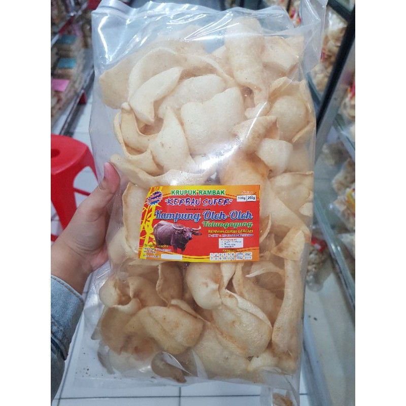 

KERUPUK RAMBAK KERBAU SUPER 250 GRAM KHAS TULUNGAGUNG