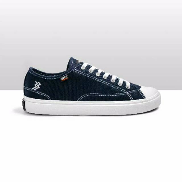 Sepatu Geoff Max Timeless Low Navy White STZ
