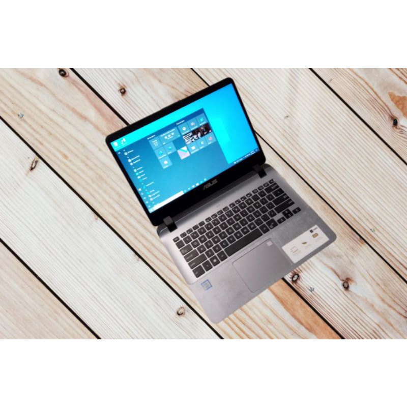 LEPTOP LAPTOP SECOND ASUS CORE i3 GEN7 MEMORY 4 GB HDD 1 TB 14 INCH GENERASI BARU SLIM MULUS SANGAT ZOOM WIFI WEBCAM WINDOWS 10 SIAP PAKAI BERGARANSI BONUS TAS DAN MOUSE 3 JUTAAN