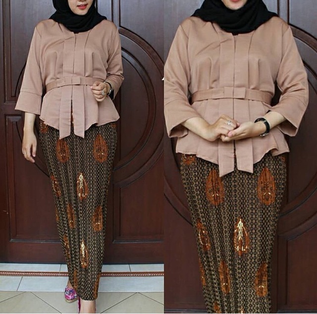 SALE !! Rok/Kamen jadi plisket