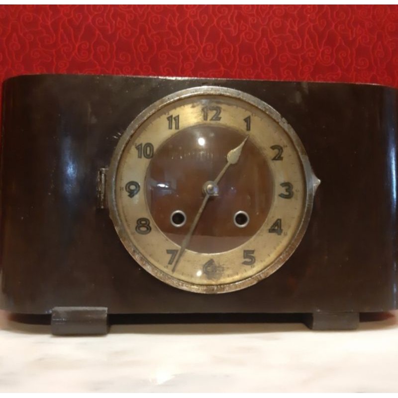 Jam Meja Kayu Antik Utk Display Vintage