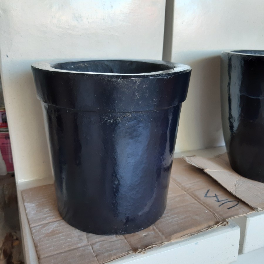 Pot Teraso hitam Small Tipe A