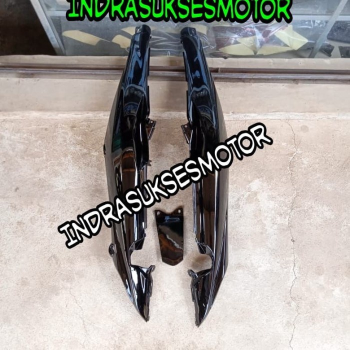 cover body belakang motor jupiter z burhan warna hitam polos