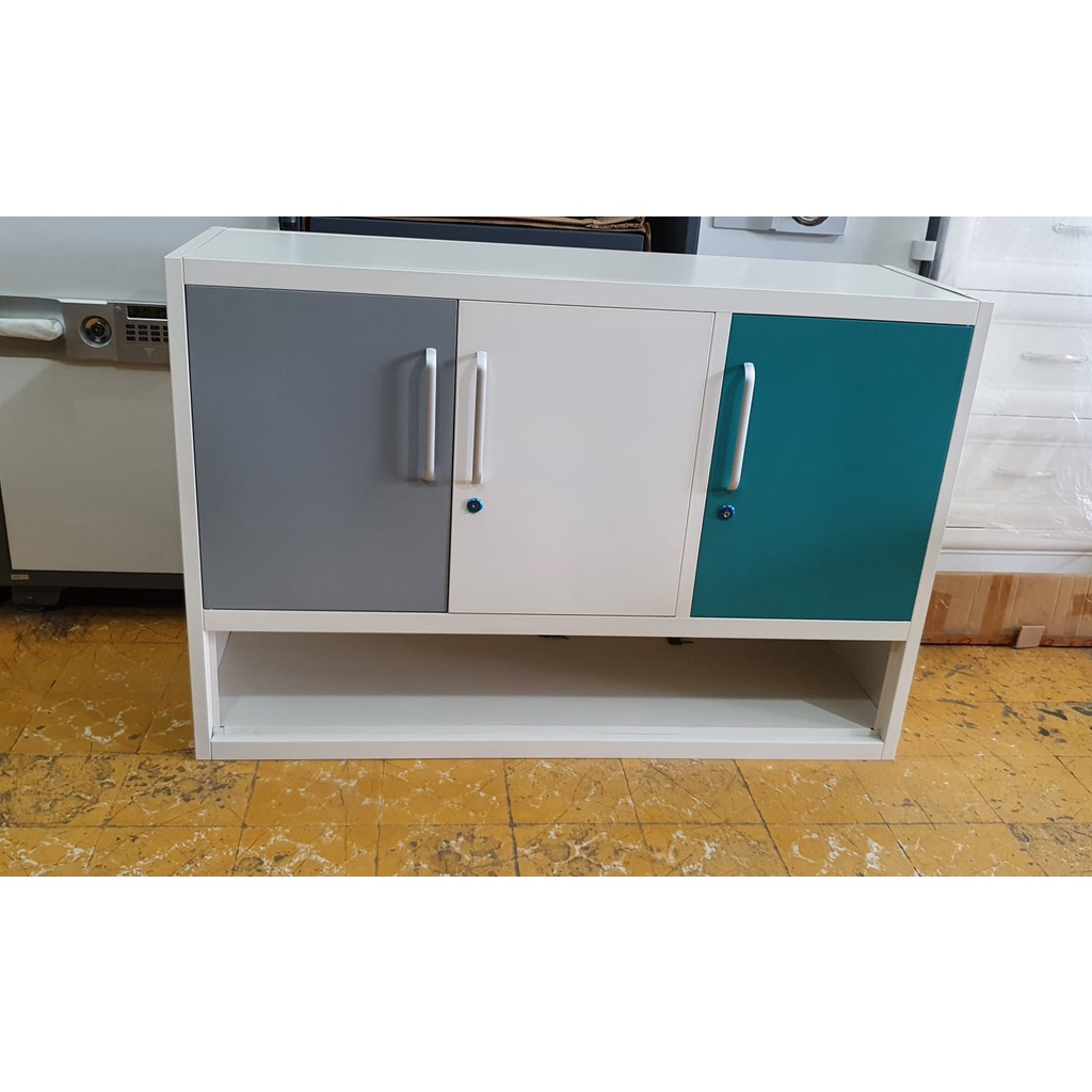 Lemari Dapur Besi 3 Pintu Gantung| Lemari Piring | Lemari Gantung | Medan