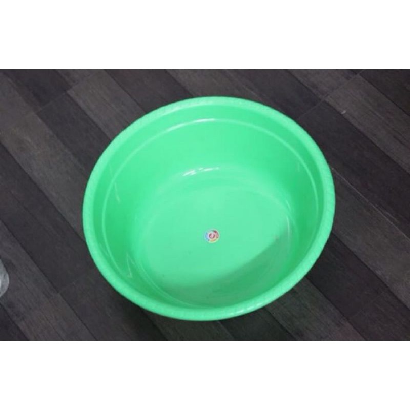 Baskom Bulat / Baskom Plastik Tebal Komet No 20