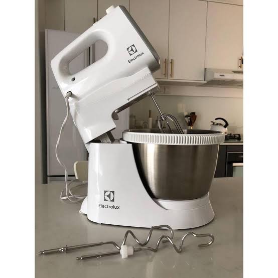 Electrolux Stand Mixer 3.5 Liter 450 Watt EHSM3417