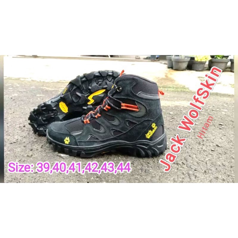 Sepatu Gunung, sepatu Tracking, sepatu hiking Jack wolfskin Original terlaris